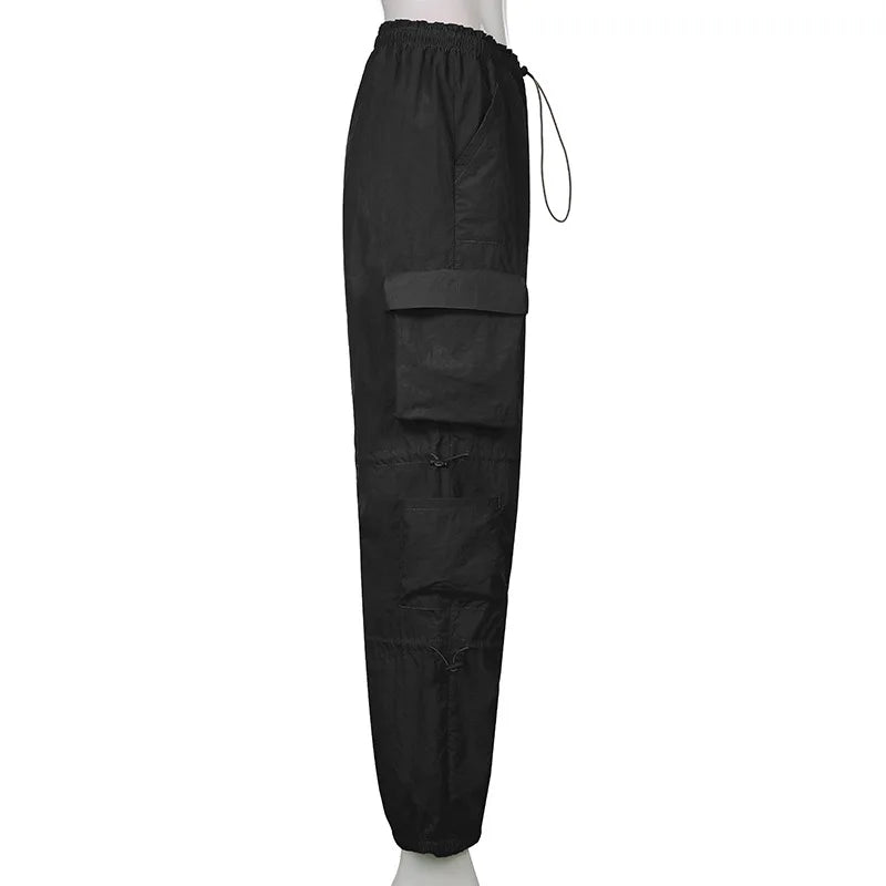 American street style design with multiple pockets