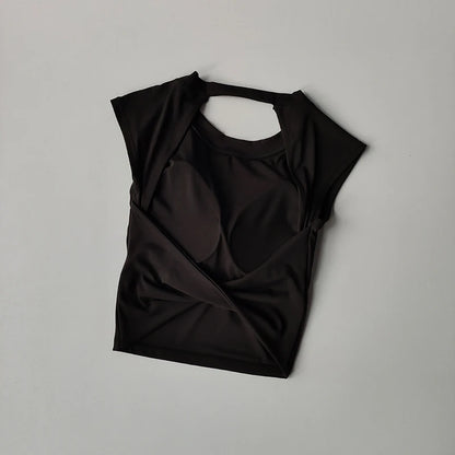 Sculpt & Slay: Backless Yoga Crop Top with Built-in Support