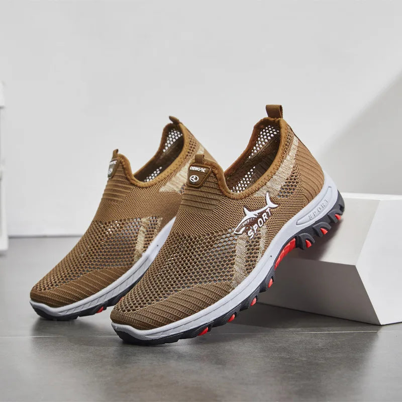 Men lightweight Sneakers
