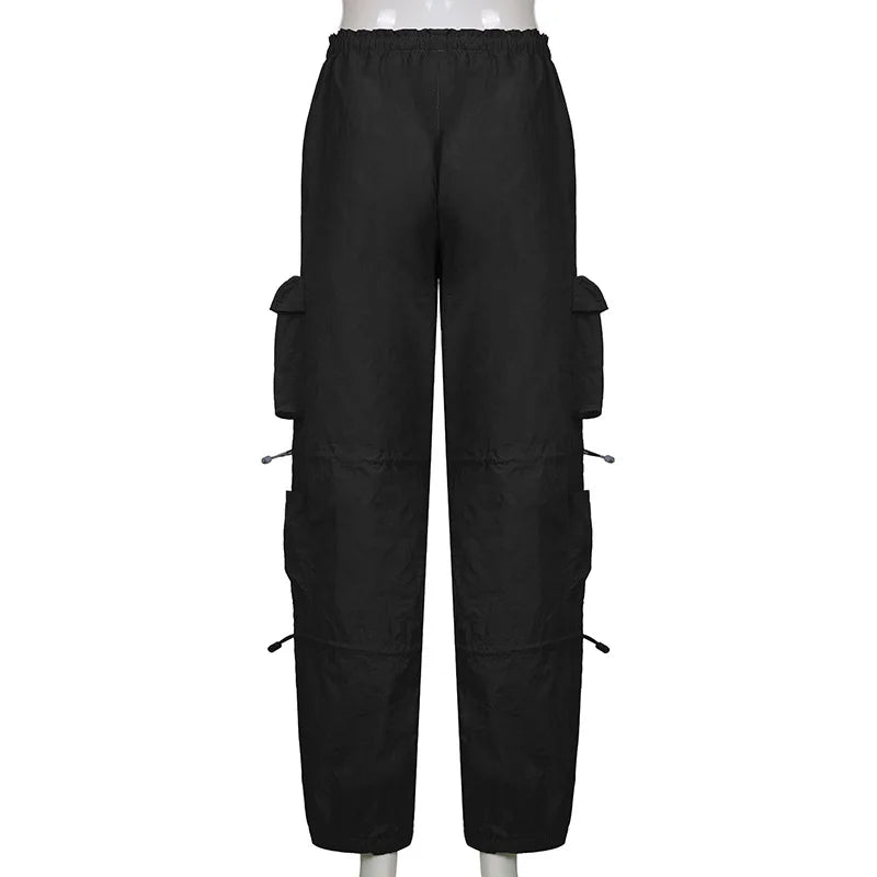 American street style design with multiple pockets